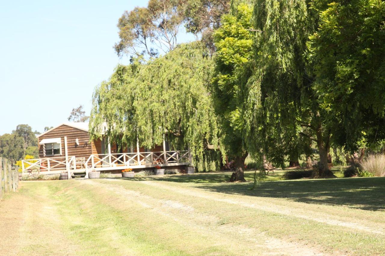 Nyora Little Lake Cottage الغرفة الصورة